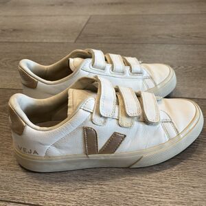 Veja Recife Leather White/Platine Hook and Loop Sneaker Euro Size 39 US 8